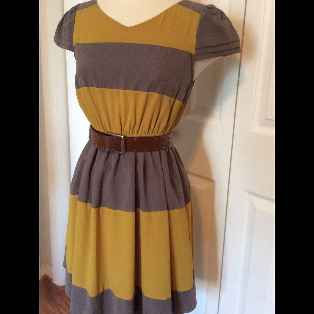 Ya Los Angeles NWT flirty fun dress M adorable 